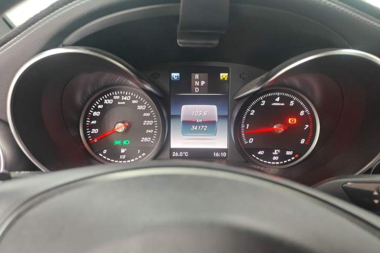 Used Mercedes-Benz GLC 2017 GLC 260 4MATIC Luxury Model Instrument Cluster