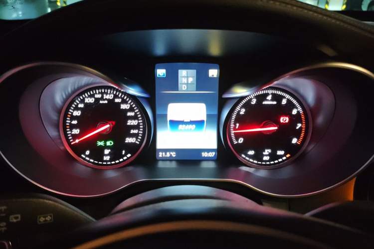 Used Mercedes-Benz GLC 2017 GLC 260 4MATIC Dynamic Edition Instrument Cluster