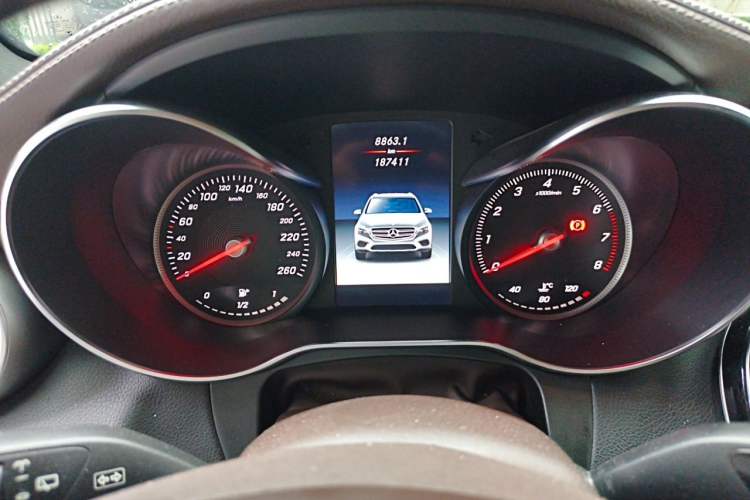 Used Mercedes-Benz GLC 2017 GLC 260 4MATIC Dynamic Edition Instrument Cluster