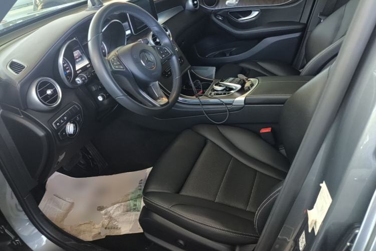 Used Mercedes-Benz GLC 2017 GLC 300 4MATIC Sport Edition Left Front Seat