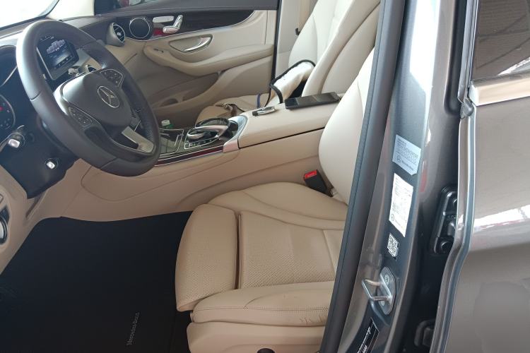 Used Mercedes-Benz GLC 2017 GLC 260 4MATIC Dynamic Edition Left Front Seat