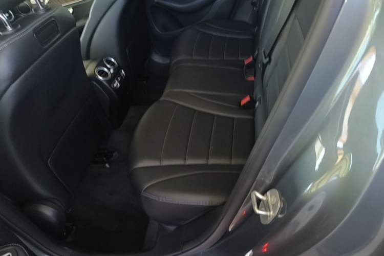 Used Mercedes-Benz GLC 2017 GLC 300 4MATIC Sport Edition Left Rear Seat