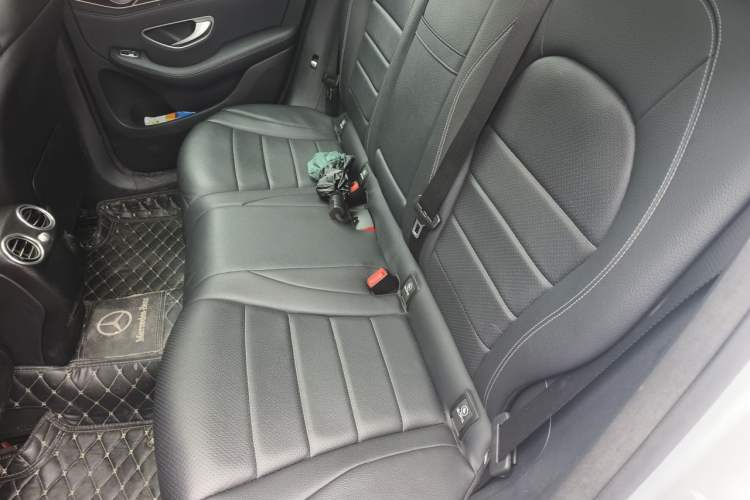 Used Mercedes-Benz GLC 2017 GLC 260 4MATIC Luxury Model Left Rear Seat