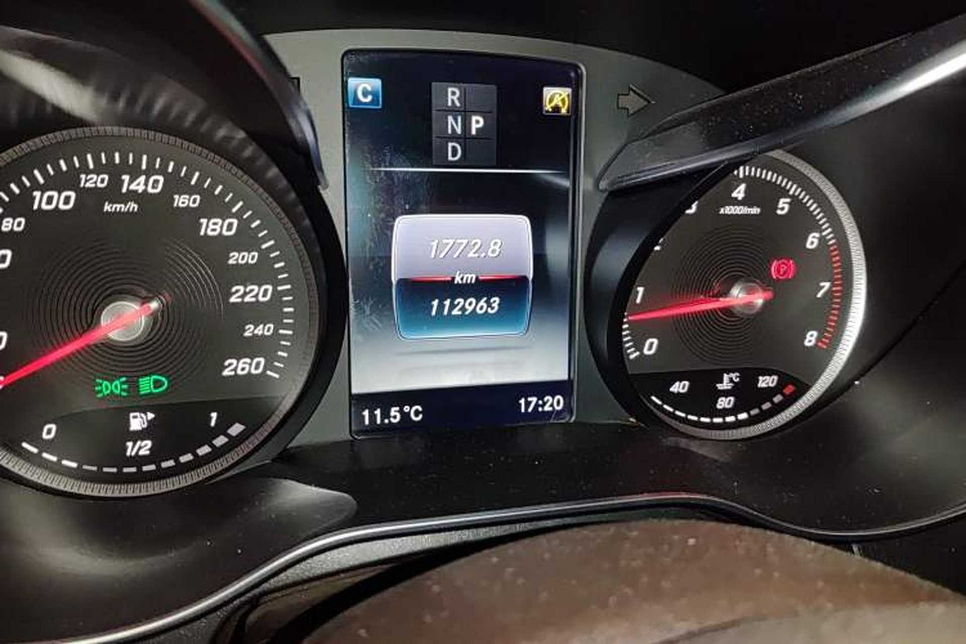 Used Mercedes-Benz GLC 2017 GLC 260 4MATIC Luxury Model Odometer Close Up
