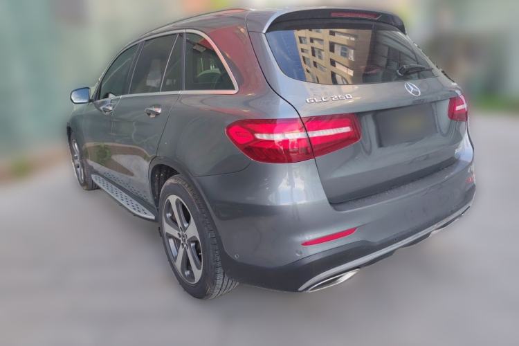 Used Mercedes-Benz GLC 2017 GLC 260 4MATIC Luxury Model Rear Left 45 Deg