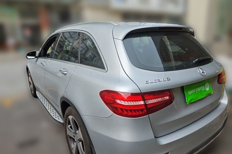 Used Mercedes-Benz GLC 2017 GLC 260 4MATIC Luxury Model Rear Left 45 Deg