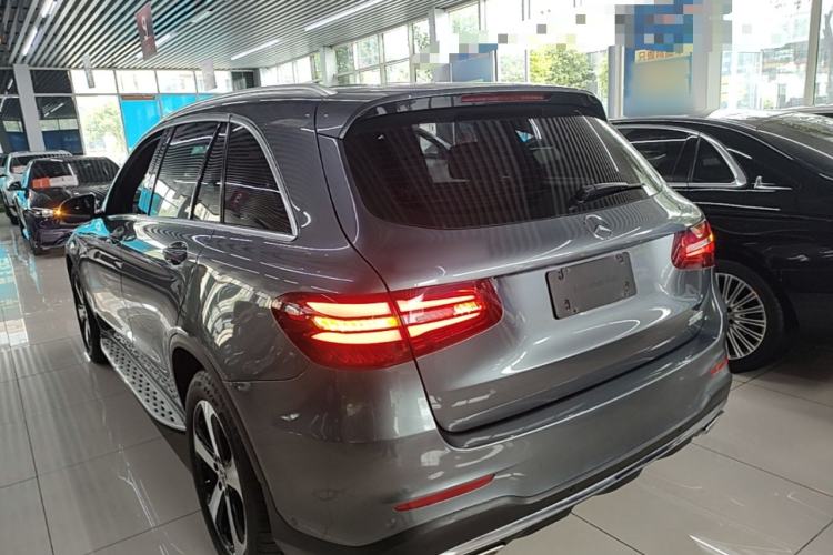 Used Mercedes-Benz GLC 2017 GLC 260 4MATIC Luxury Model Rear Left 45 Deg