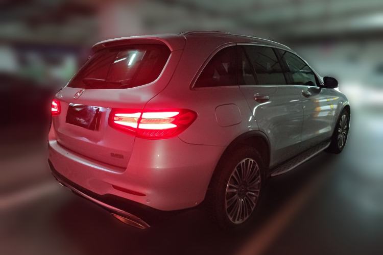 Used Mercedes-Benz GLC 2017 GLC 260 4MATIC Luxury Model Rear Right 45 Deg