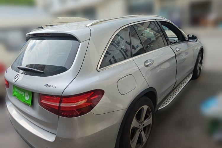 Used Mercedes-Benz GLC 2017 GLC 260 4MATIC Luxury Model Rear Right 45 Deg