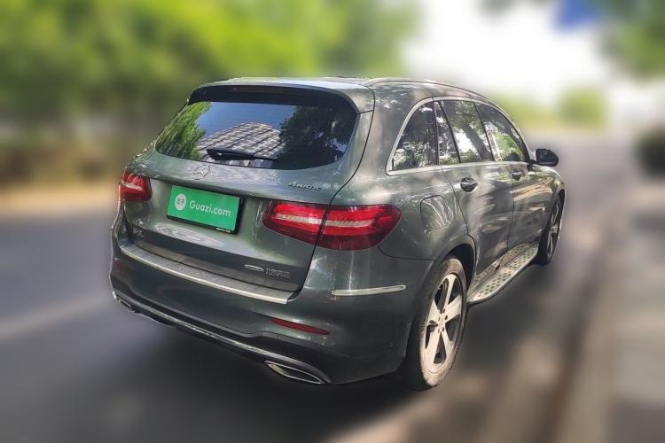 Used Mercedes-Benz GLC 2017 GLC 260 4MATIC Luxury Model Rear Right 45 Deg