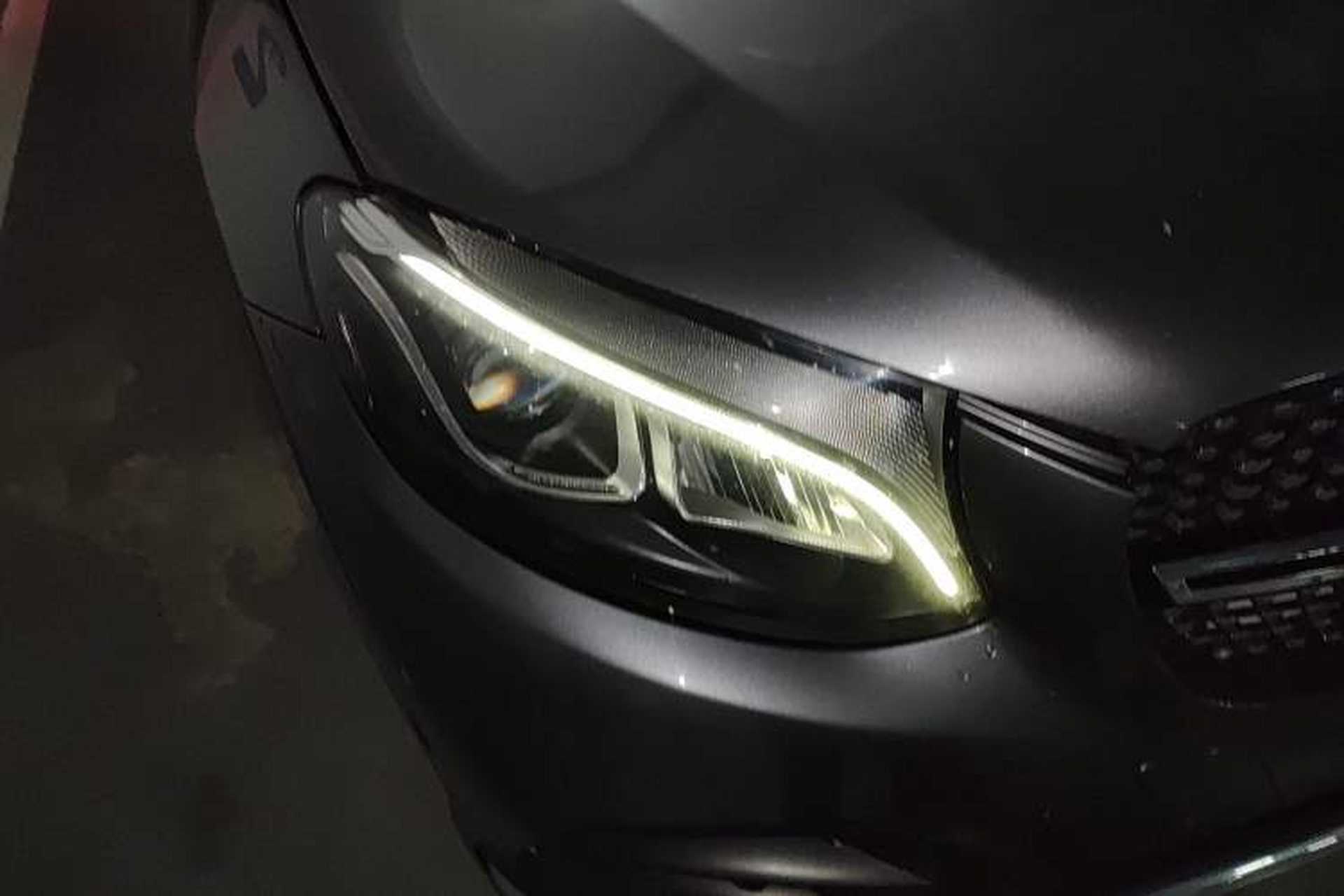 Used Mercedes-Benz GLC 2017 GLC 260 4MATIC Luxury Model Right Front Headlight