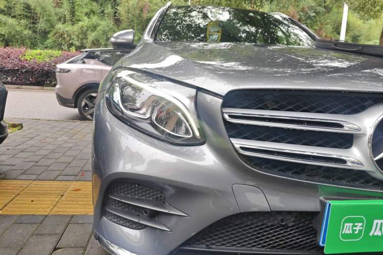 Used Mercedes-Benz GLC 2017 GLC 260 4MATIC Luxury Model Right Front Headlight