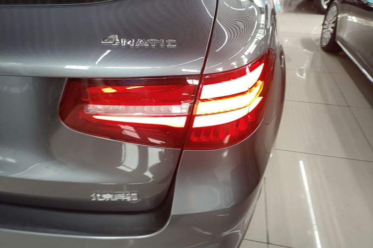 Used Mercedes-Benz GLC 2017 GLC 260 4MATIC Luxury Model Right Rear Taillight