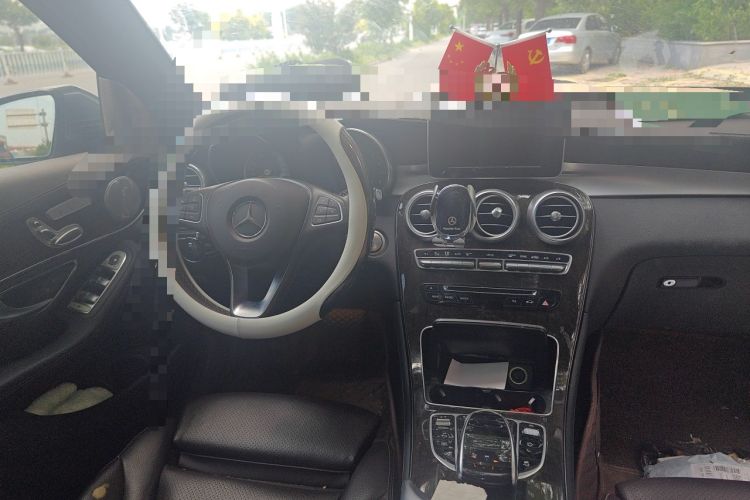 Used Mercedes-Benz GLC 2017 GLC 260 4MATIC Dynamic Edition Steering Wheel