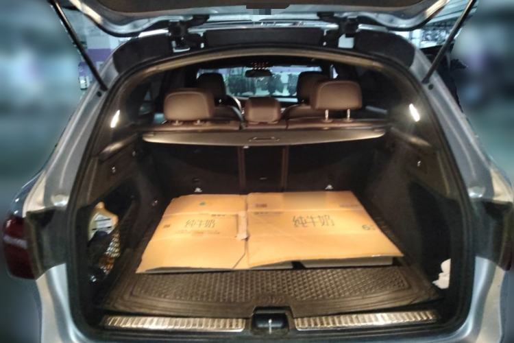 Used Mercedes-Benz GLC 2017 GLC 260 4MATIC Luxury Model Trunk