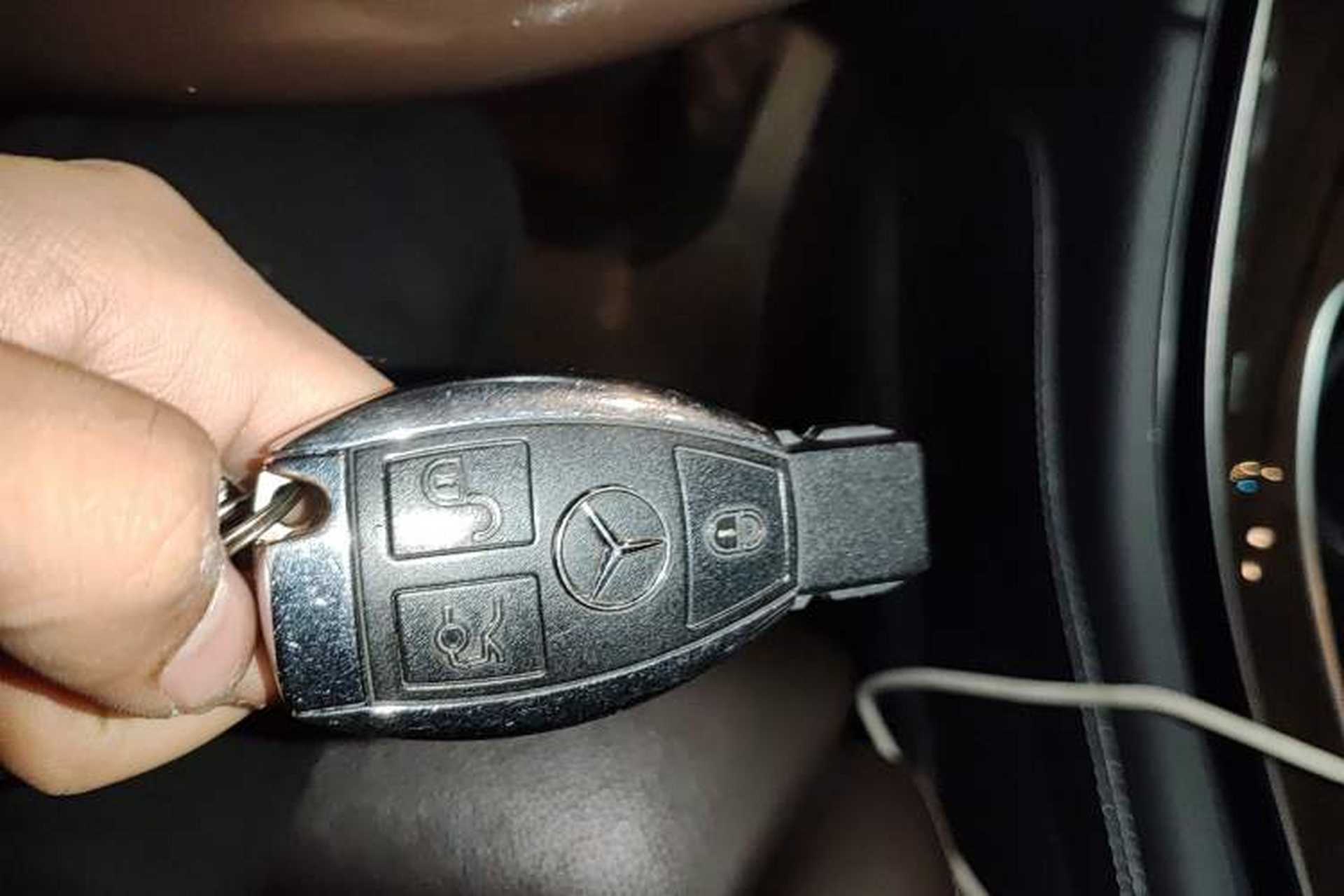 Used Mercedes-Benz GLC 2017 GLC 260 4MATIC Luxury Model Vehicle Key