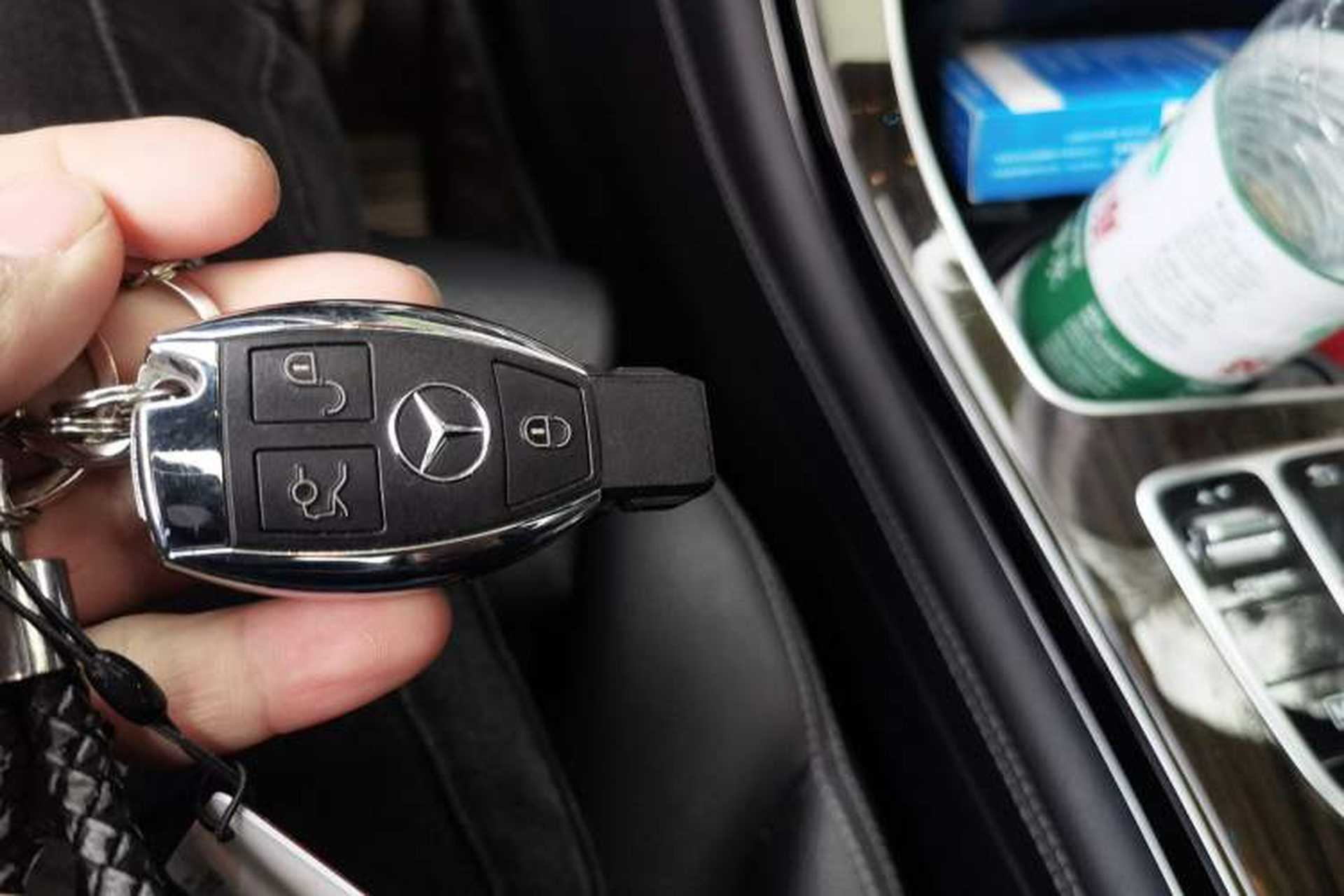 Used Mercedes-Benz GLC 2017 GLC 260 4MATIC Luxury Model Vehicle Key