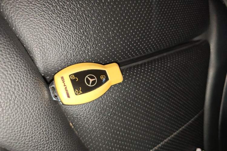 Used Mercedes-Benz GLC 2017 GLC 260 4MATIC Luxury Model Vehicle Key
