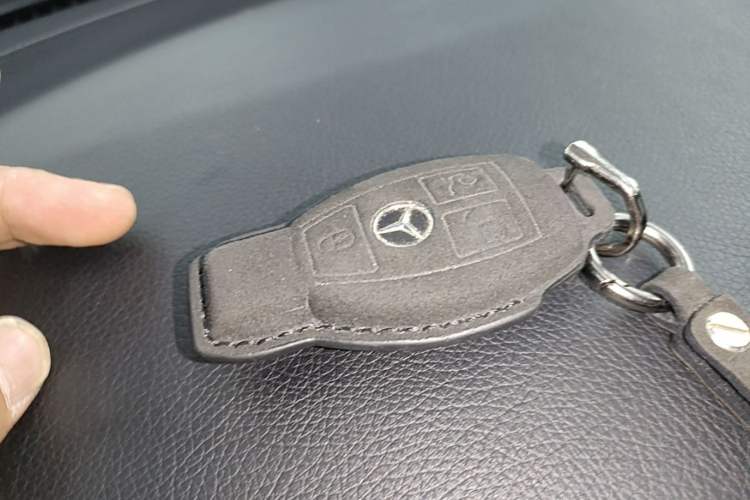 Used Mercedes-Benz GLC 2017 GLC 260 4MATIC Luxury Model Vehicle Key