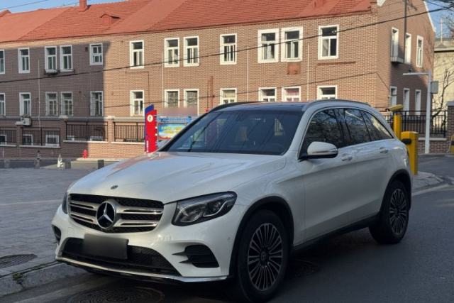 Ojetý Mercedes-Benz GLC 2017 GLC 260 4MATIC Dynamic Edition