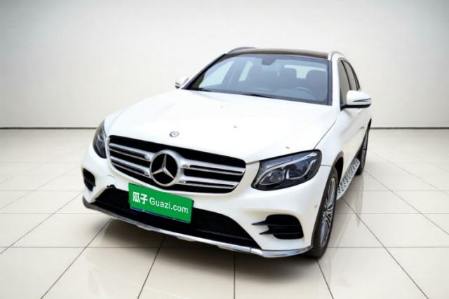 Ojetý Mercedes-Benz GLC 2017 GLC 260 4MATIC Dynamic Edition