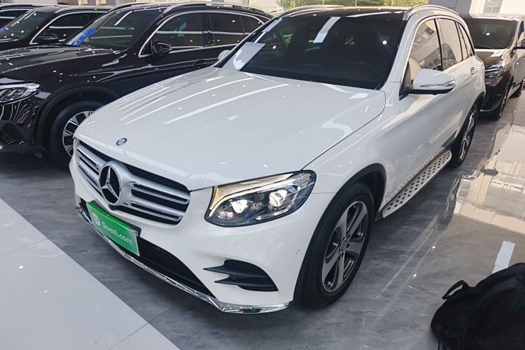 Used Mercedes-Benz GLC 2017 GLC 300 4MATIC Sport Edition Guazi used car, China used car export, Used car for sale, Used cars, Cheapest cars for sale