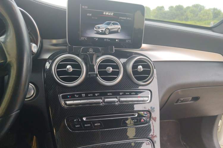 Used Mercedes-Benz GLC 2017 GLC 260 4MATIC Luxury Model Audio And AC Panel