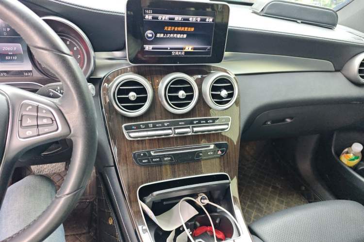 Used Mercedes-Benz GLC 2017 GLC 260 4MATIC Luxury Model Audio And AC Panel