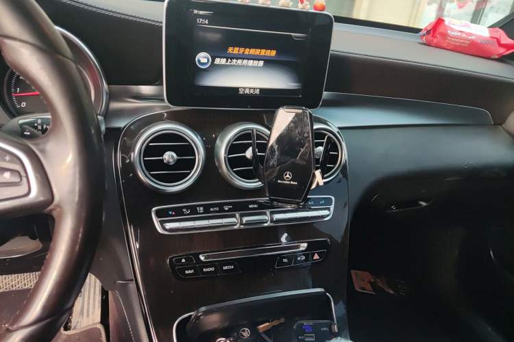 Used Mercedes-Benz GLC 2017 GLC 260 4MATIC Luxury Model Audio And AC Panel
