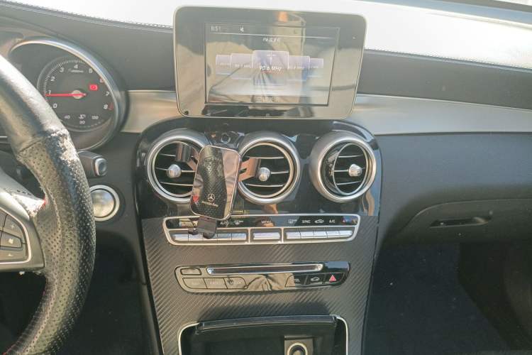 Used Mercedes-Benz GLC 2017 GLC 200 4MATIC Audio And AC Panel