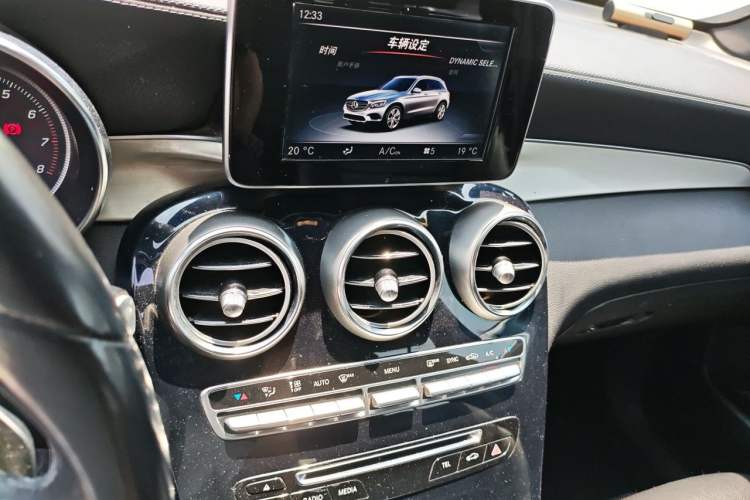Used Mercedes-Benz GLC 2017 GLC 200 4MATIC Audio And AC Panel
