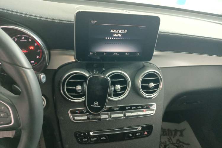 Used Mercedes-Benz GLC 2017 GLC 200 4MATIC Audio And AC Panel