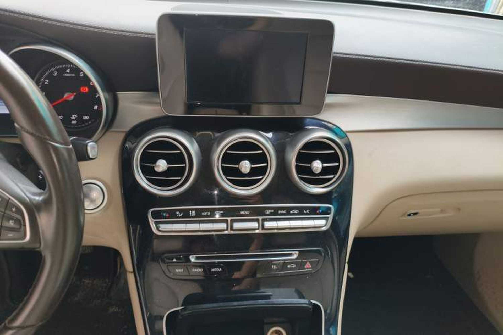Used Mercedes-Benz GLC 2017 GLC 200 4MATIC Audio And AC Panel