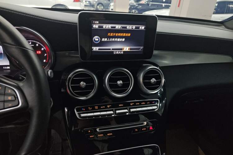 Used Mercedes-Benz GLC 2017 GLC 200 4MATIC Audio And AC Panel
