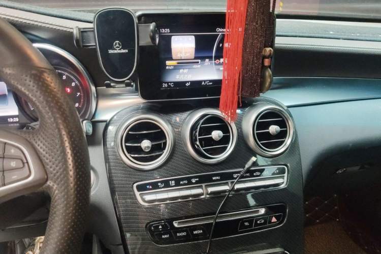 Used Mercedes-Benz GLC 2017 GLC 260 4MATIC Luxury Model Audio And AC Panel