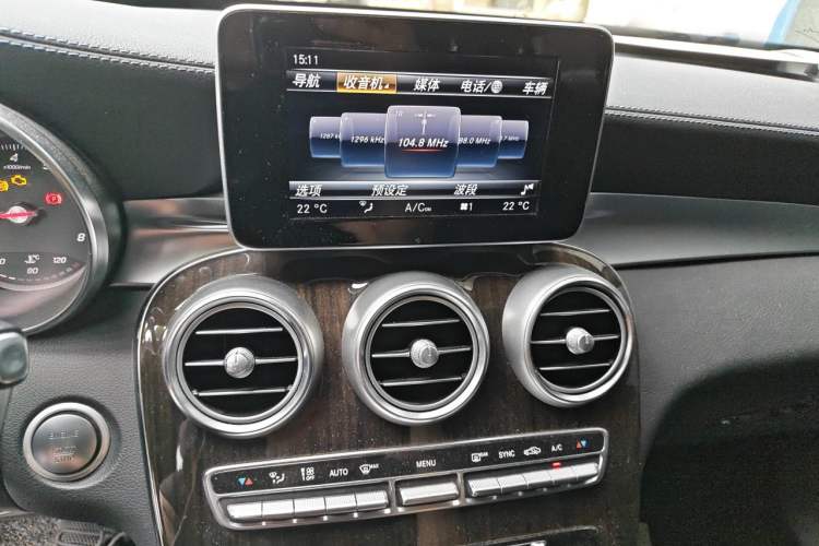 Used Mercedes-Benz GLC 2017 GLC 260 4MATIC Luxury Model Audio And AC Panel