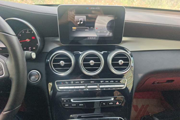 Used Mercedes-Benz GLC 2017 GLC 200 4MATIC Audio And AC Panel