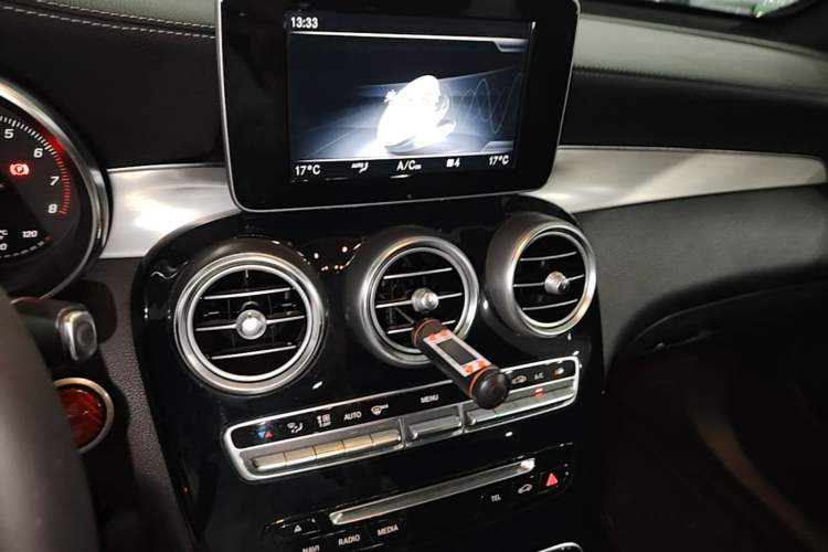 Used Mercedes-Benz GLC 2017 GLC 200 4MATIC Audio And AC Panel