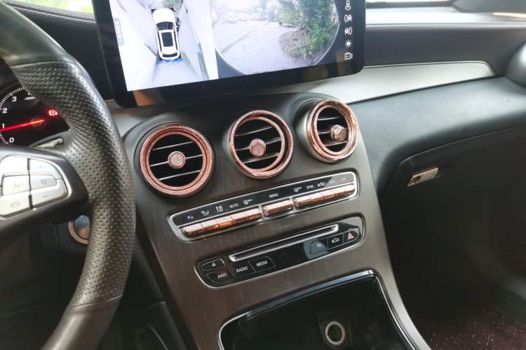 Used Mercedes-Benz GLC 2017 GLC 200 4MATIC Audio And AC Panel