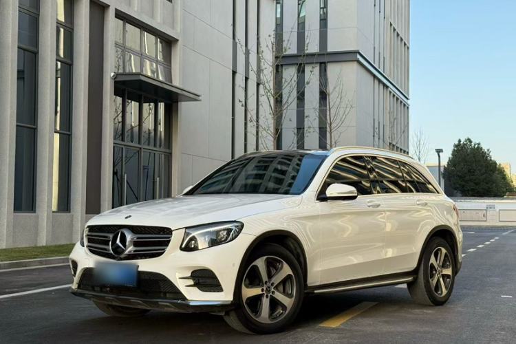 Used Mercedes-Benz GLC 2017 GLC 300 4MATIC Sport Edition Guazi used car, China used car export, Used car for sale, Used cars, Cheapest cars for sale