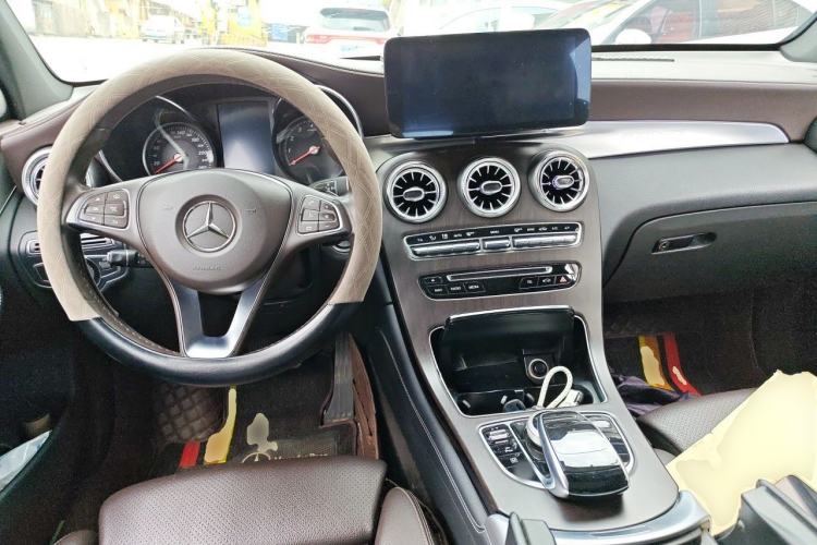 Used Mercedes-Benz GLC 2017 GLC 200 4MATIC Center Console