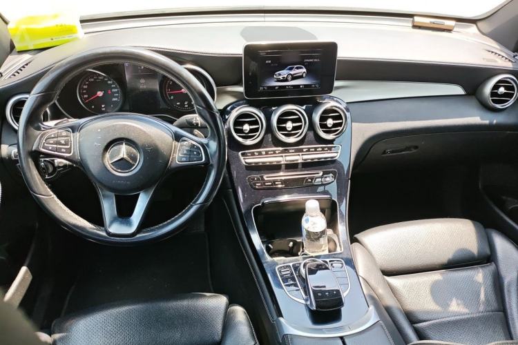 Used Mercedes-Benz GLC 2017 GLC 200 4MATIC Center Console