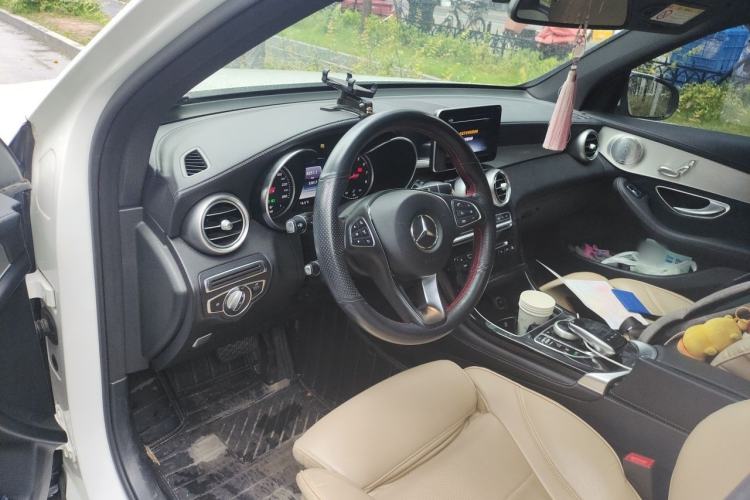 Used Mercedes-Benz GLC 2017 GLC 200 4MATIC Center Console