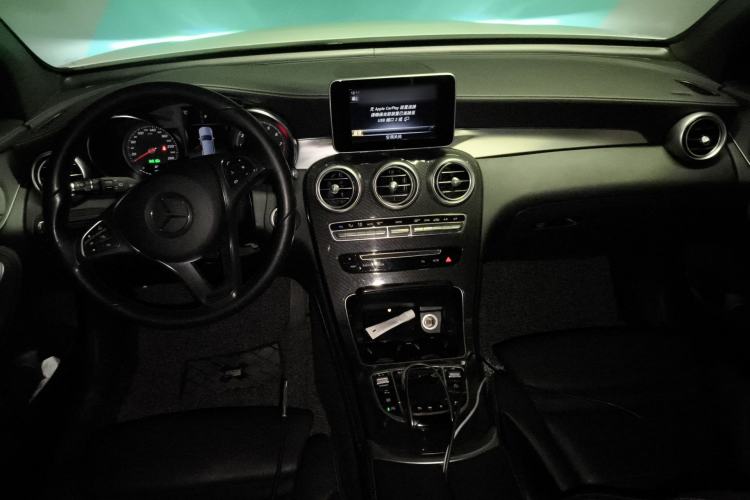 Used Mercedes-Benz GLC 2017 GLC 200 4MATIC Center Console