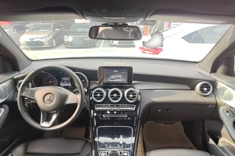 Used Mercedes-Benz GLC 2017 GLC 200 4MATIC Center Console