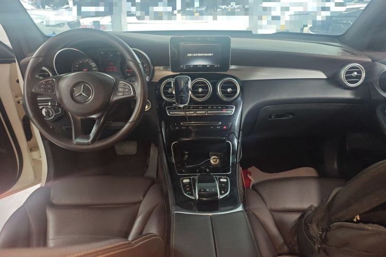 Used Mercedes-Benz GLC 2017 GLC 200 4MATIC Center Console