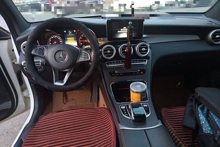 Used Mercedes-Benz GLC 2017 GLC 200 4MATIC Center Console
