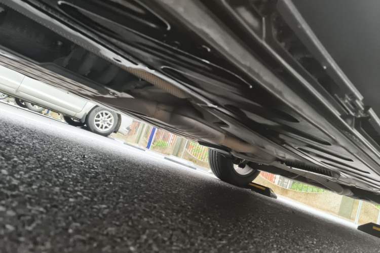 Used Mercedes-Benz GLC 2017 GLC 300 4MATIC Sport Edition Chassis Front Left