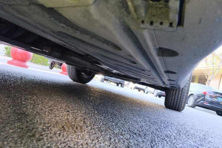 Used Mercedes-Benz GLC 2017 GLC 260 4MATIC Dynamic Edition Chassis Front Left