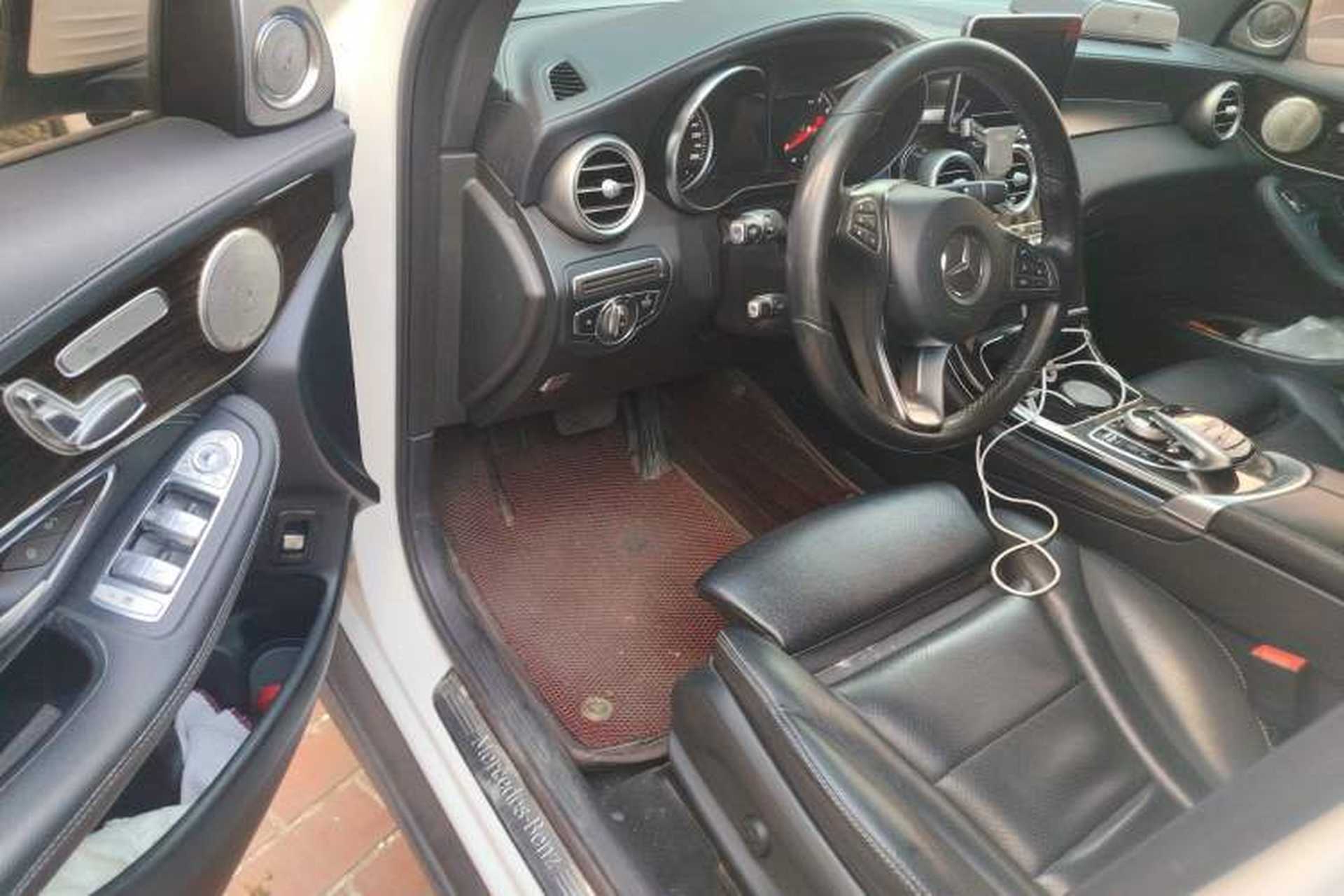 Used Mercedes-Benz GLC 2017 GLC 260 4MATIC Dynamic Edition Driver Seat